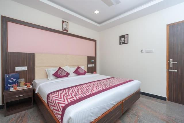Famous Residency 호텔 Tiruchirappalli 외부 사진